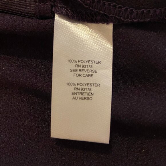 EUC Tahari satin blouse with peplum  Size L - Picture 4 of 6